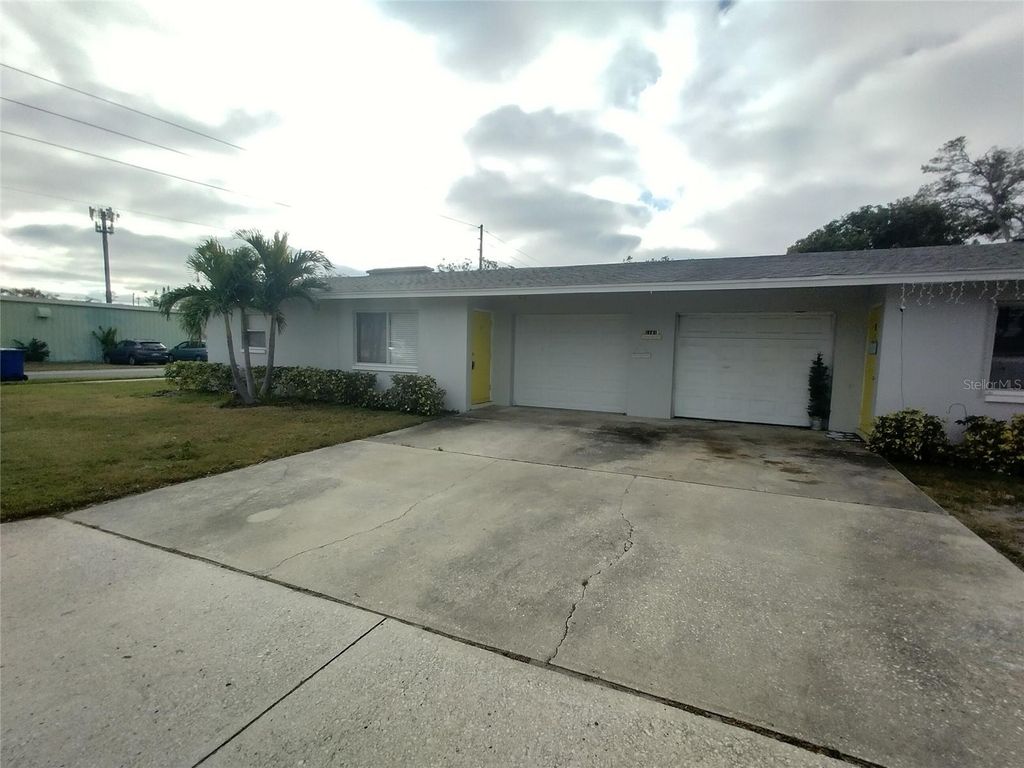 Photo of 1388 Robin Hood Lane #1141-B, Dunedin, FL 34698 (MLS # TB8498158)