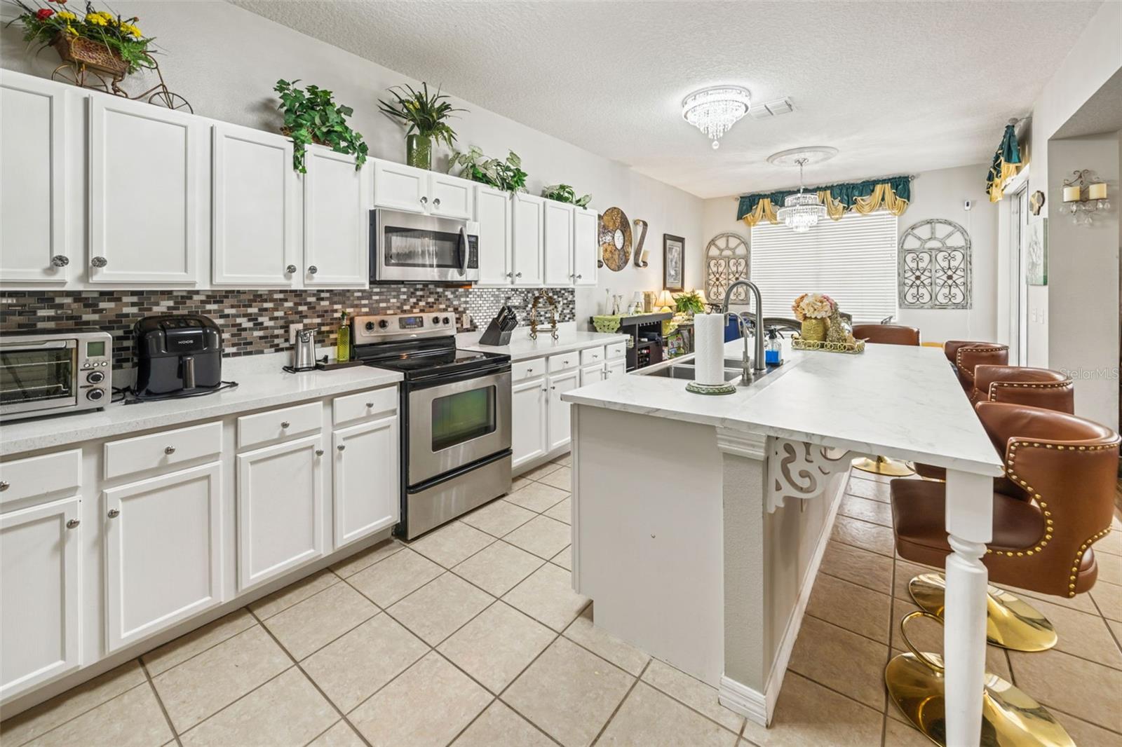 1704 PINE RIDGE DRIVE