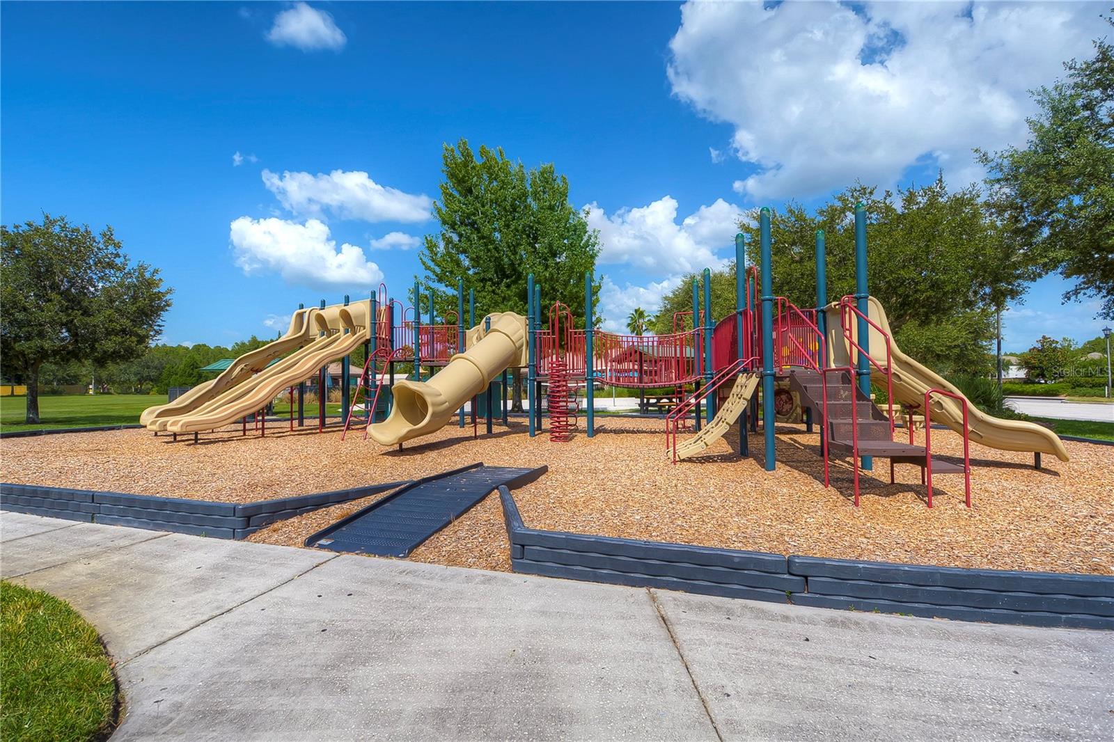 BALLANTRAE VILLAGE 01 - Residential