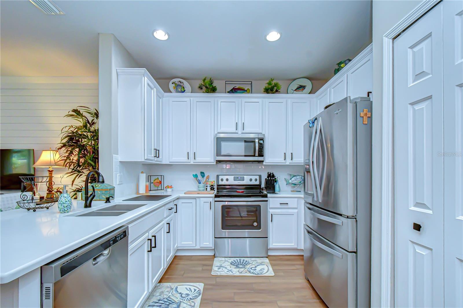 BALLANTRAE VILLAGE 01 - Residential