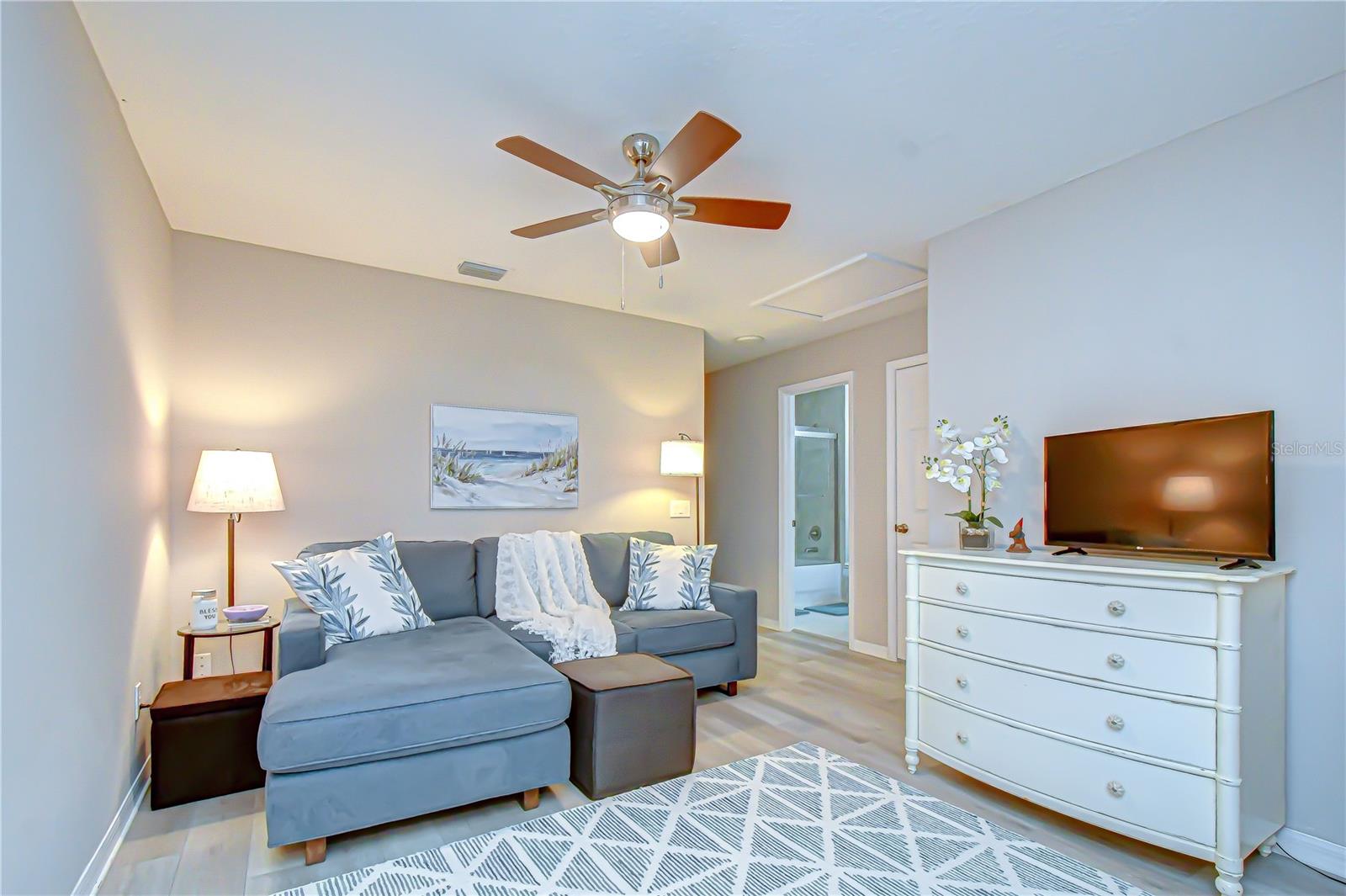 BALLANTRAE VILLAGE 01 - Residential