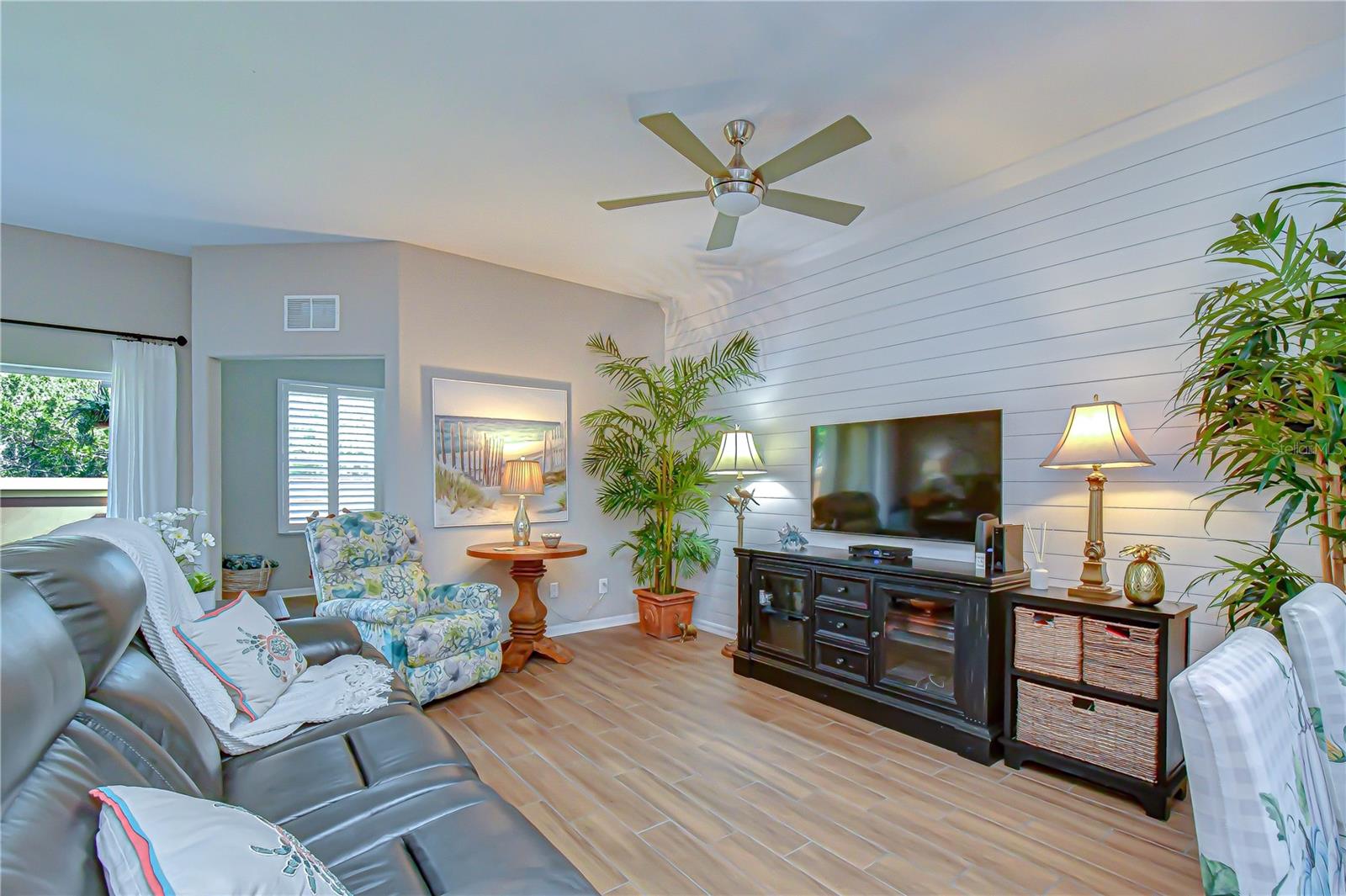 BALLANTRAE VILLAGE 01 - Residential