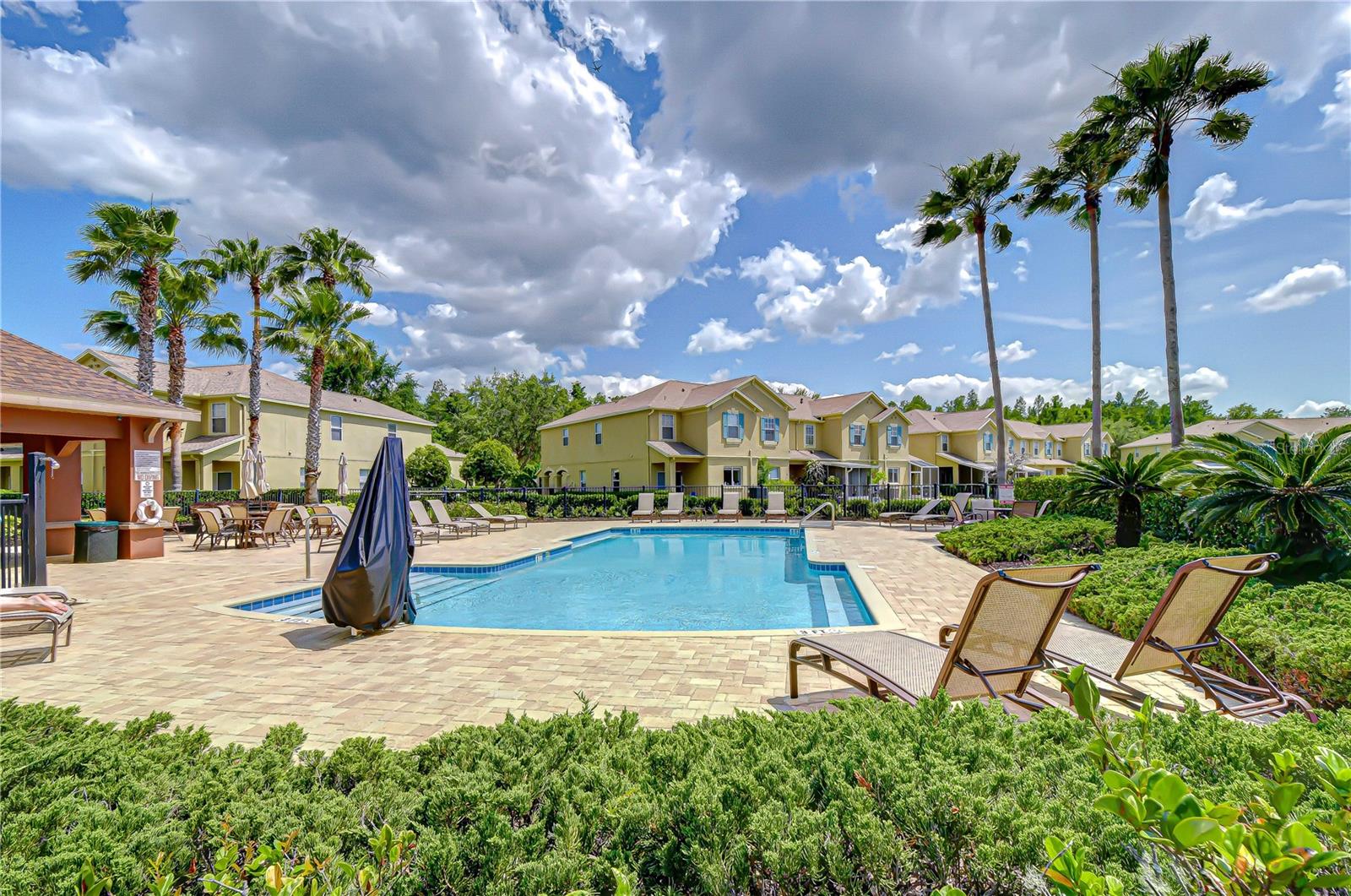 BALLANTRAE VILLAGE 01 - Residential