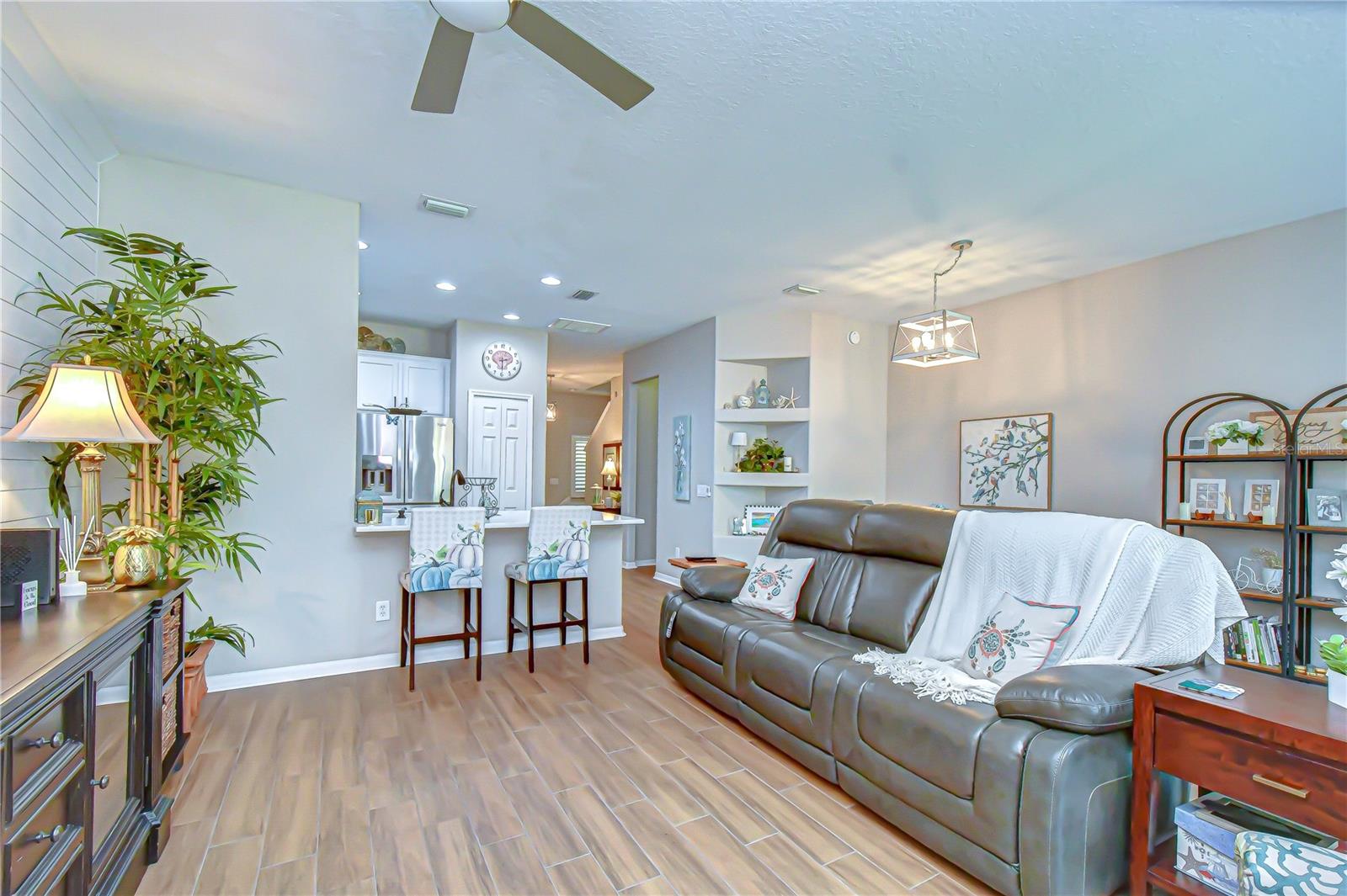 BALLANTRAE VILLAGE 01 - Residential