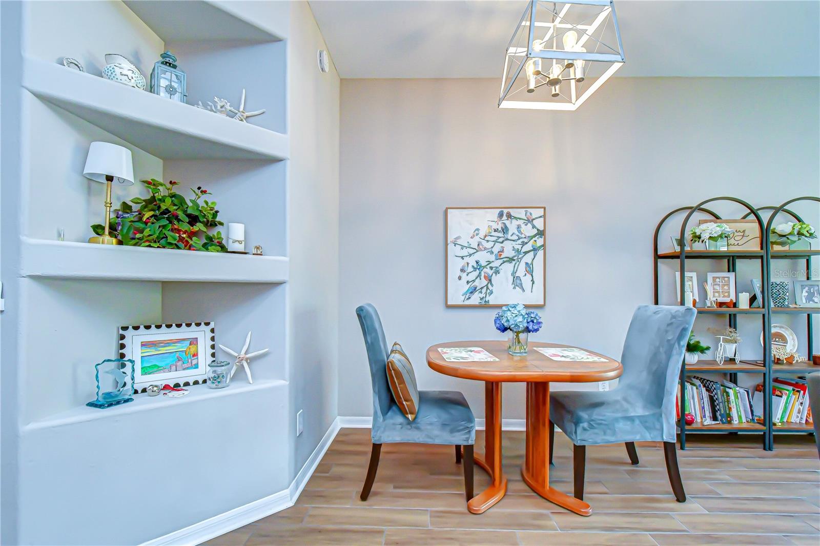 BALLANTRAE VILLAGE 01 - Residential