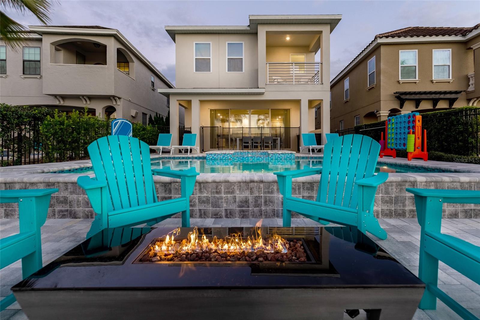 884 GOLDEN BEAR DRIVE