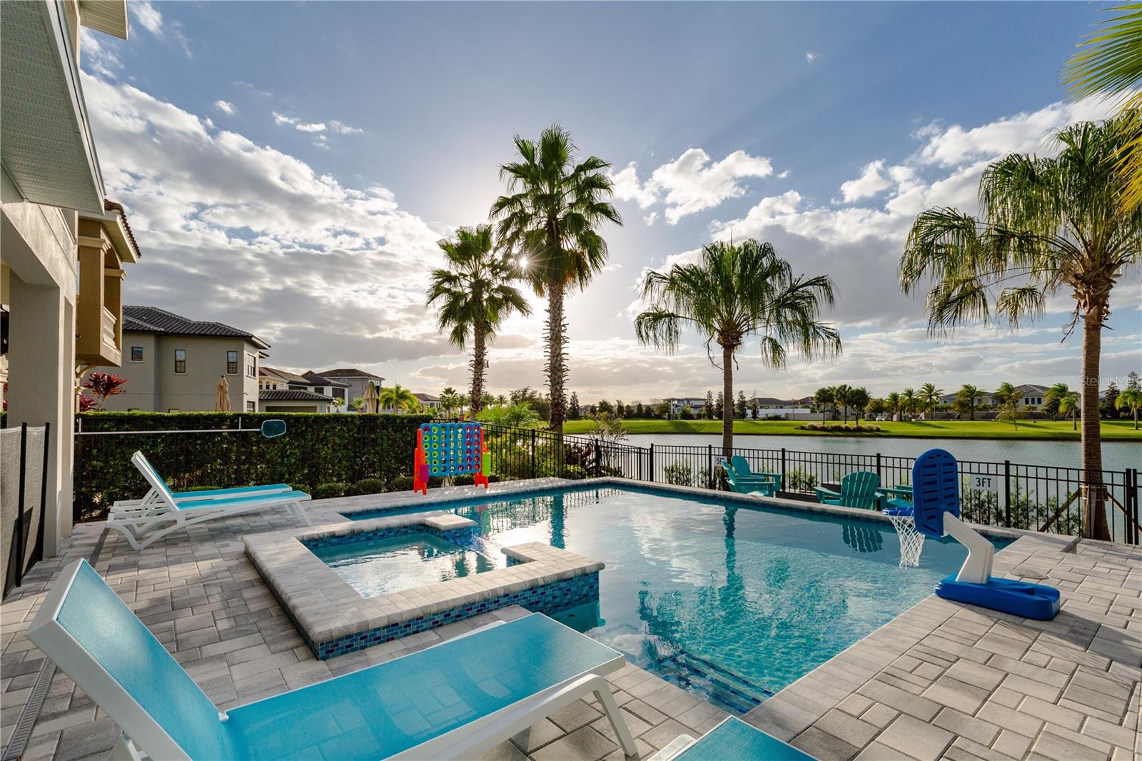884 GOLDEN BEAR DRIVE