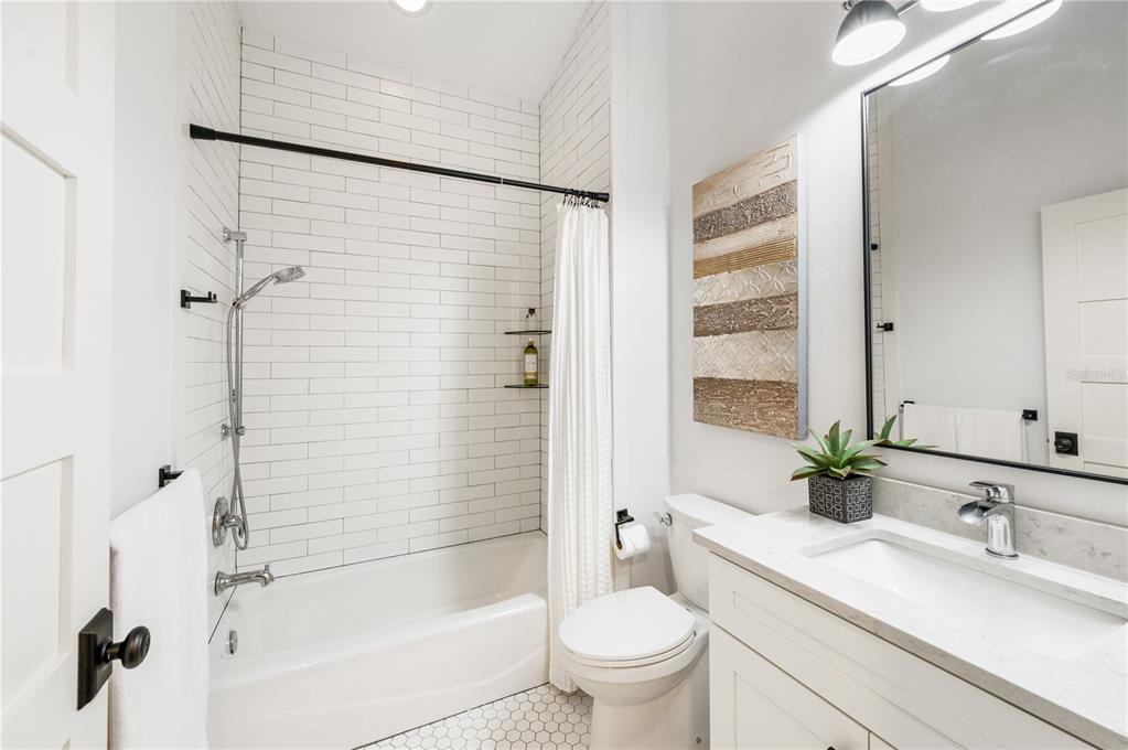 HARTLAND PARK - Residential