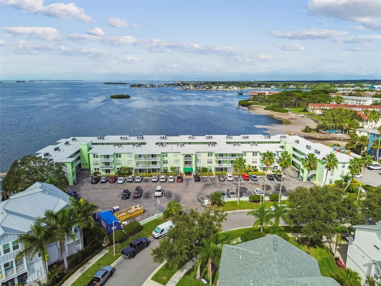 DOLPHIN POINTE OF DUNEDIN CONDO - Residential