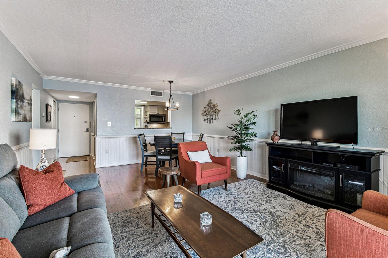 DOLPHIN POINTE OF DUNEDIN CONDO - Residential