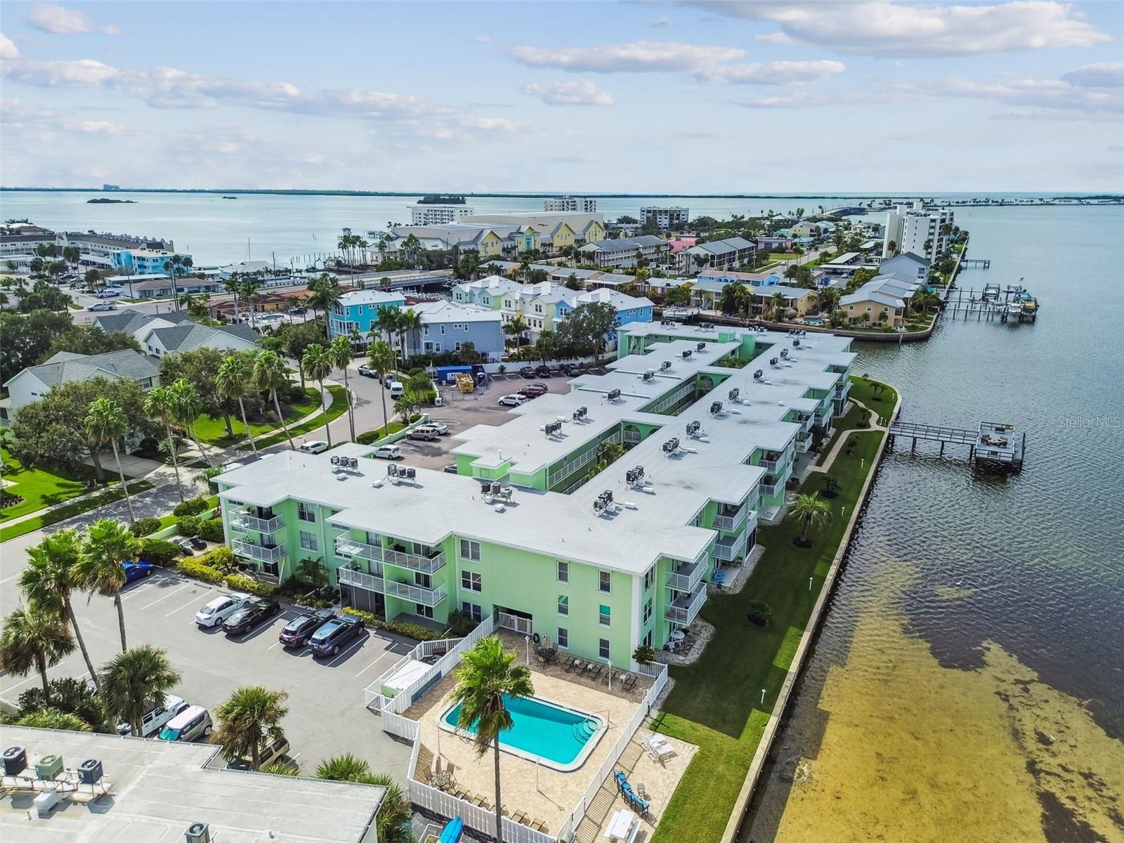 DOLPHIN POINTE OF DUNEDIN CONDO - Residential