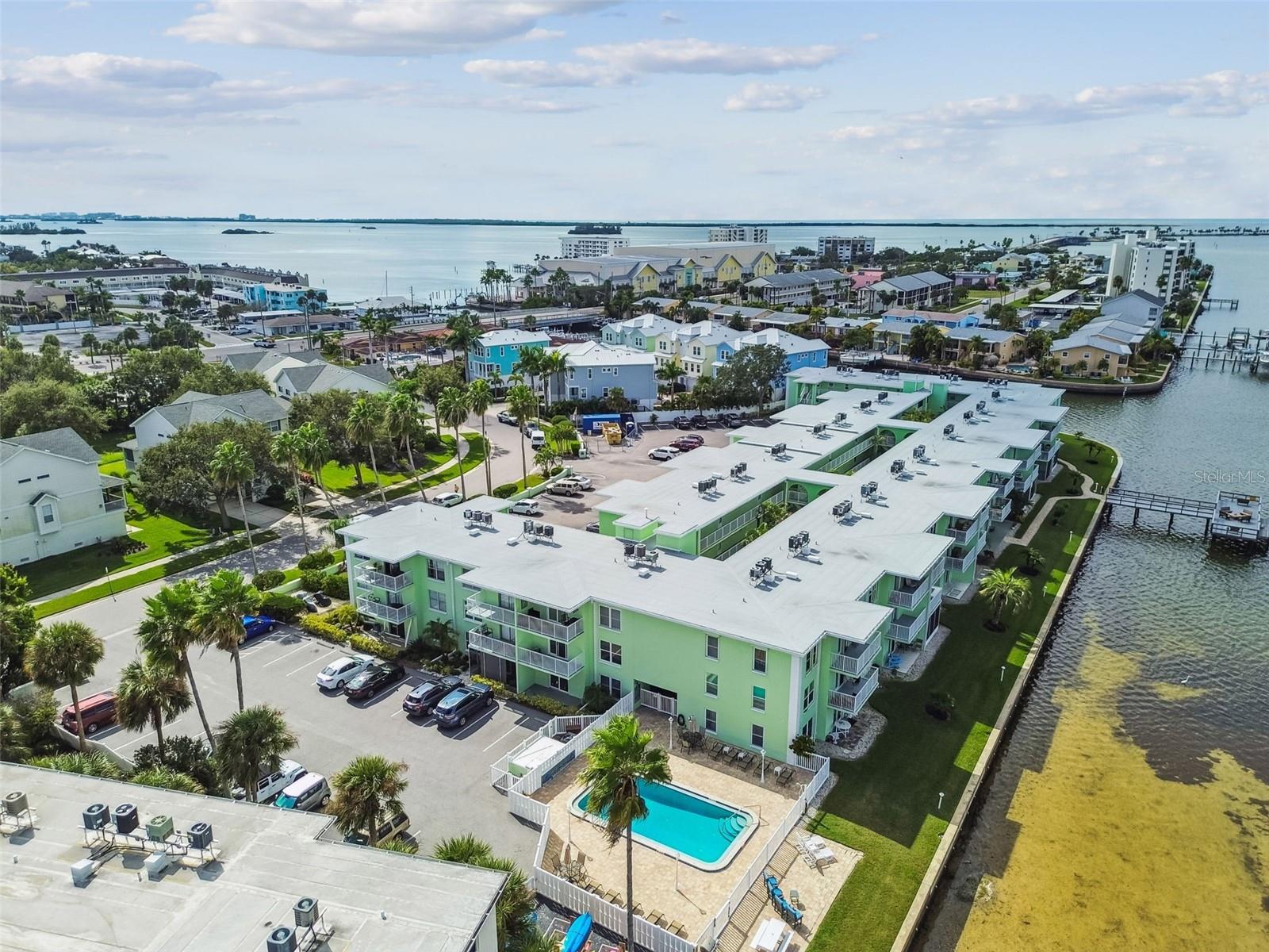 DOLPHIN POINTE OF DUNEDIN CONDO - Residential