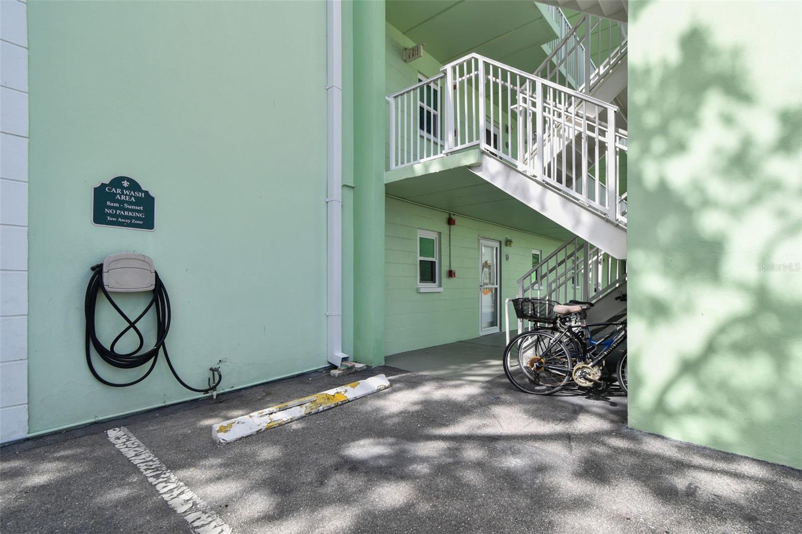 DOLPHIN POINTE OF DUNEDIN CONDO - Residential