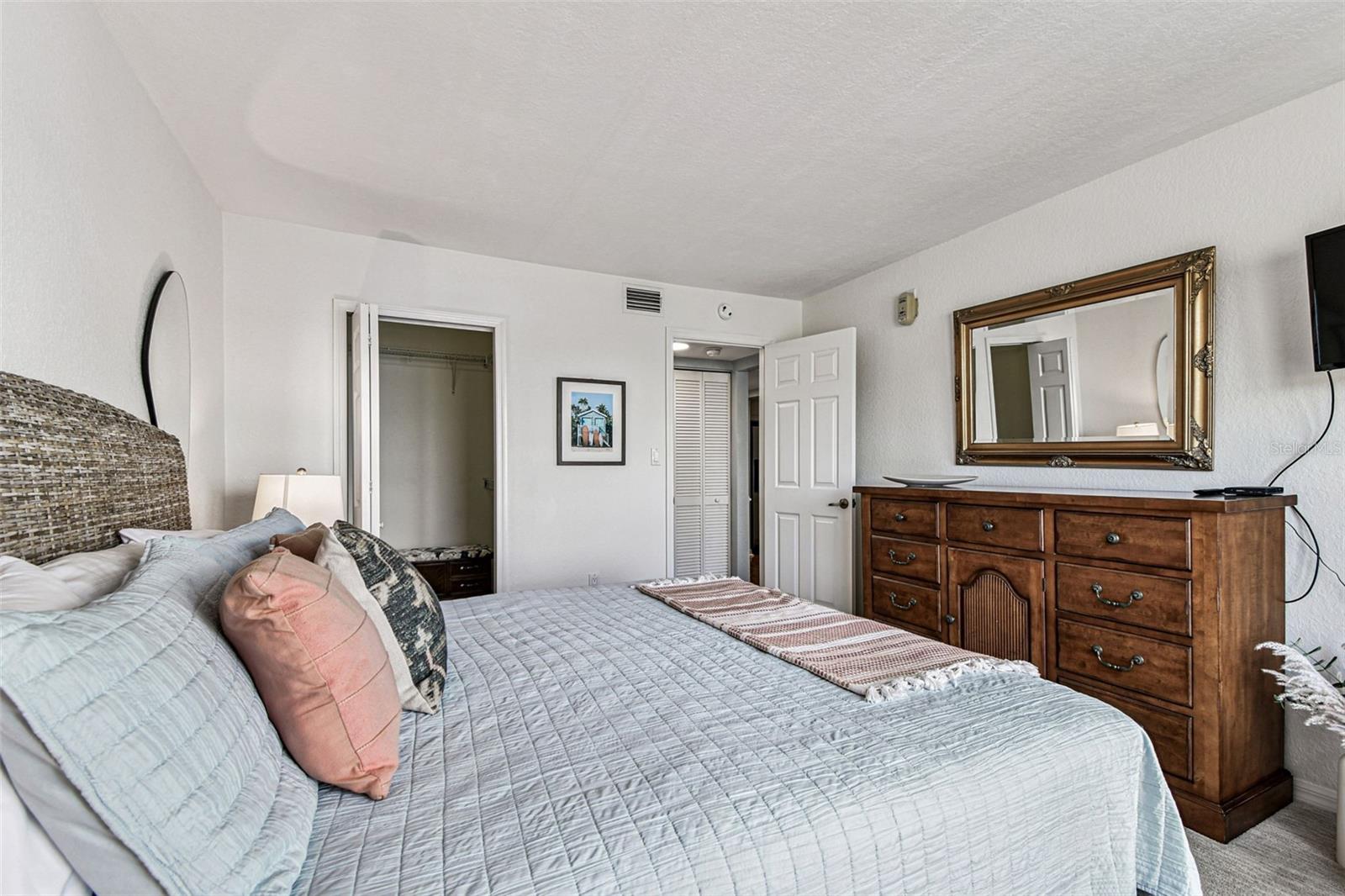 DOLPHIN POINTE OF DUNEDIN CONDO - Residential