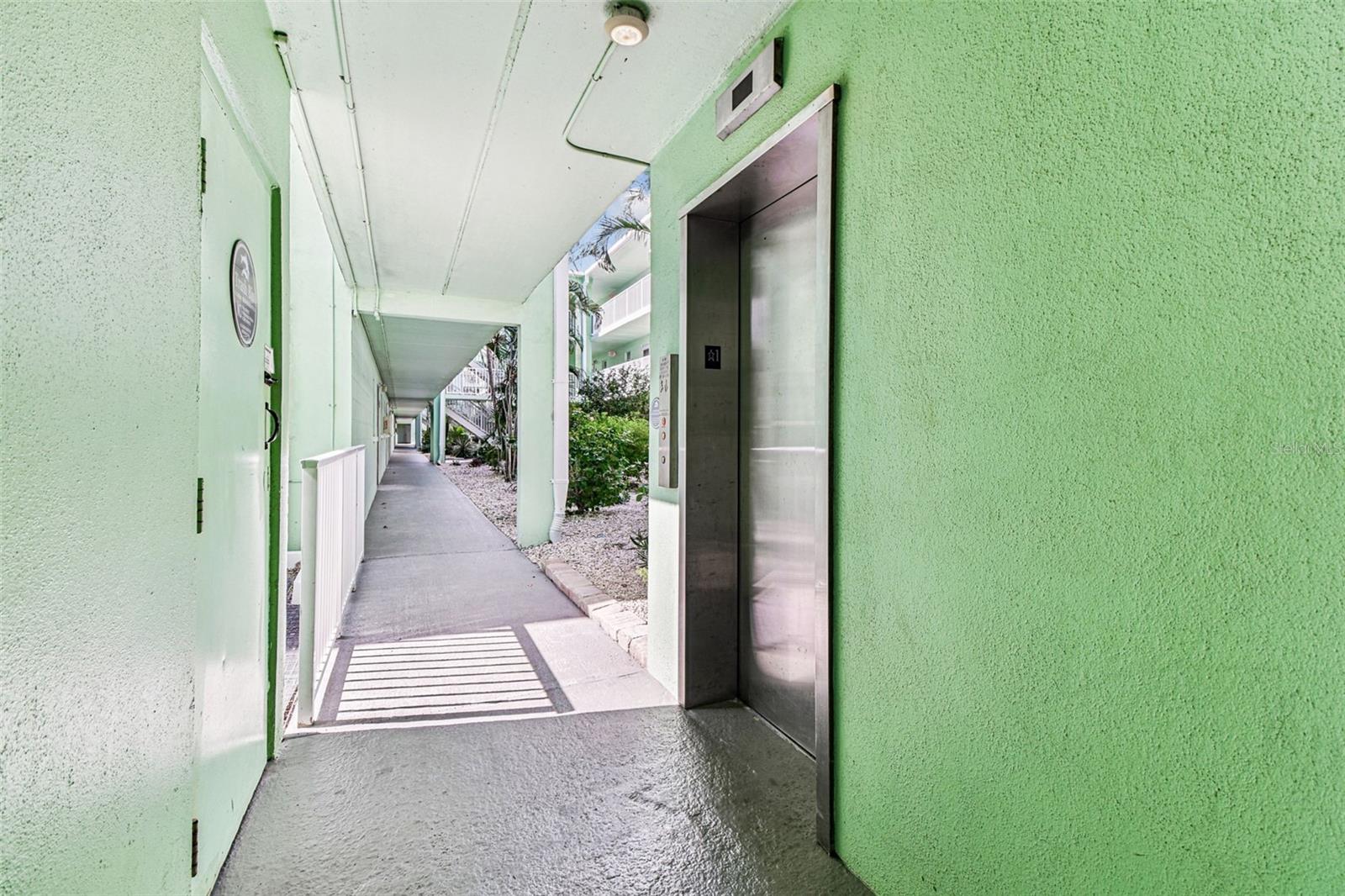 DOLPHIN POINTE OF DUNEDIN CONDO - Residential