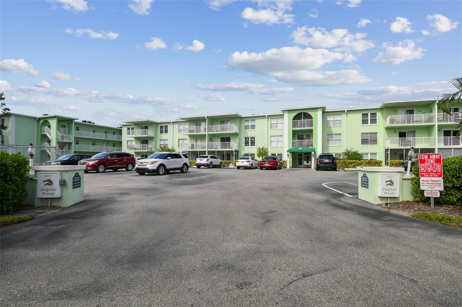 DOLPHIN POINTE OF DUNEDIN CONDO - Residential