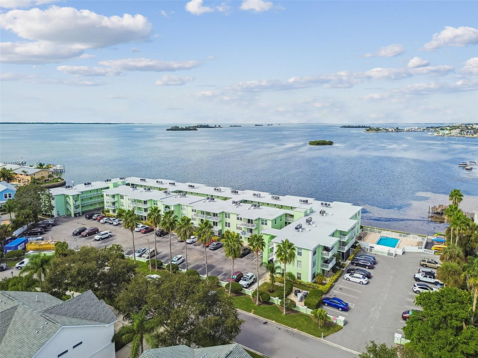 DOLPHIN POINTE OF DUNEDIN CONDO - Residential