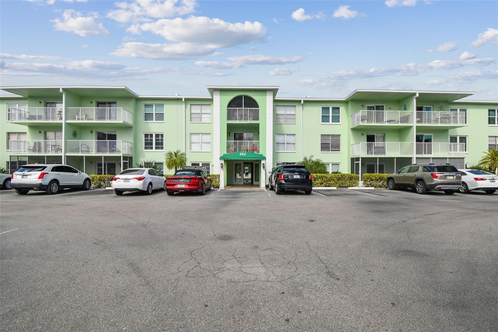 DOLPHIN POINTE OF DUNEDIN CONDO - Residential