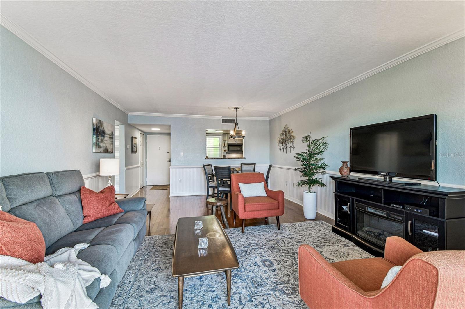 DOLPHIN POINTE OF DUNEDIN CONDO - Residential