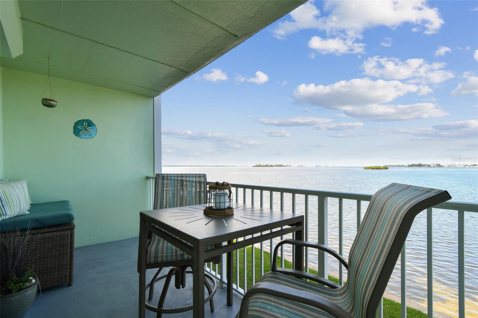 DOLPHIN POINTE OF DUNEDIN CONDO - Residential