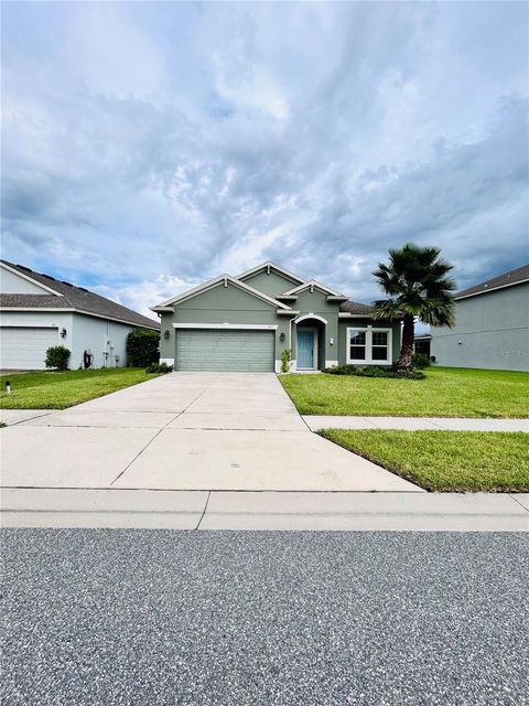 Photo of 1813 Castleton Dr, Saint Cloud, FL 34771 (MLS # O6334721)
