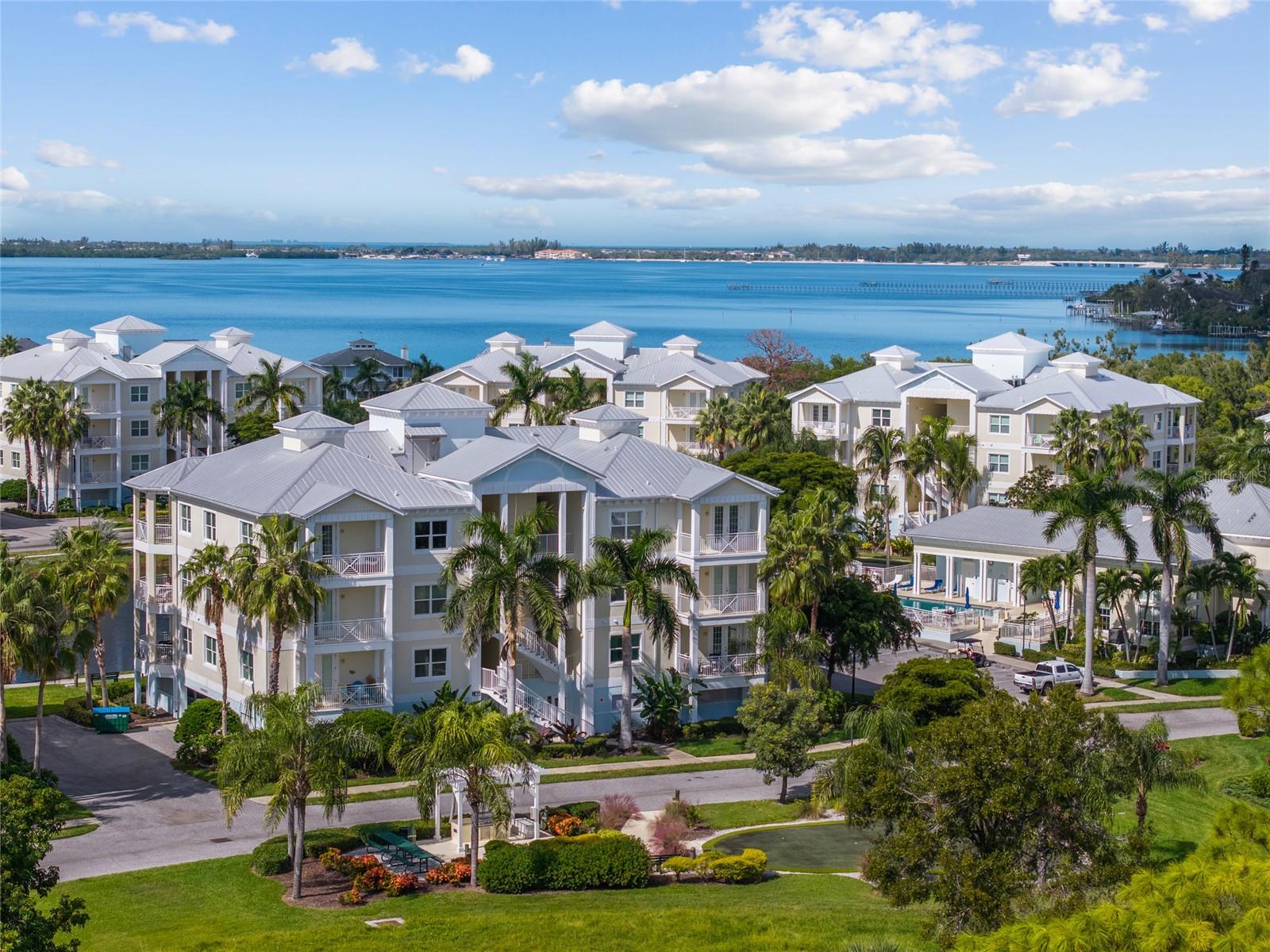 PALMA SOLA BAY CLUB PH 7 - Residential