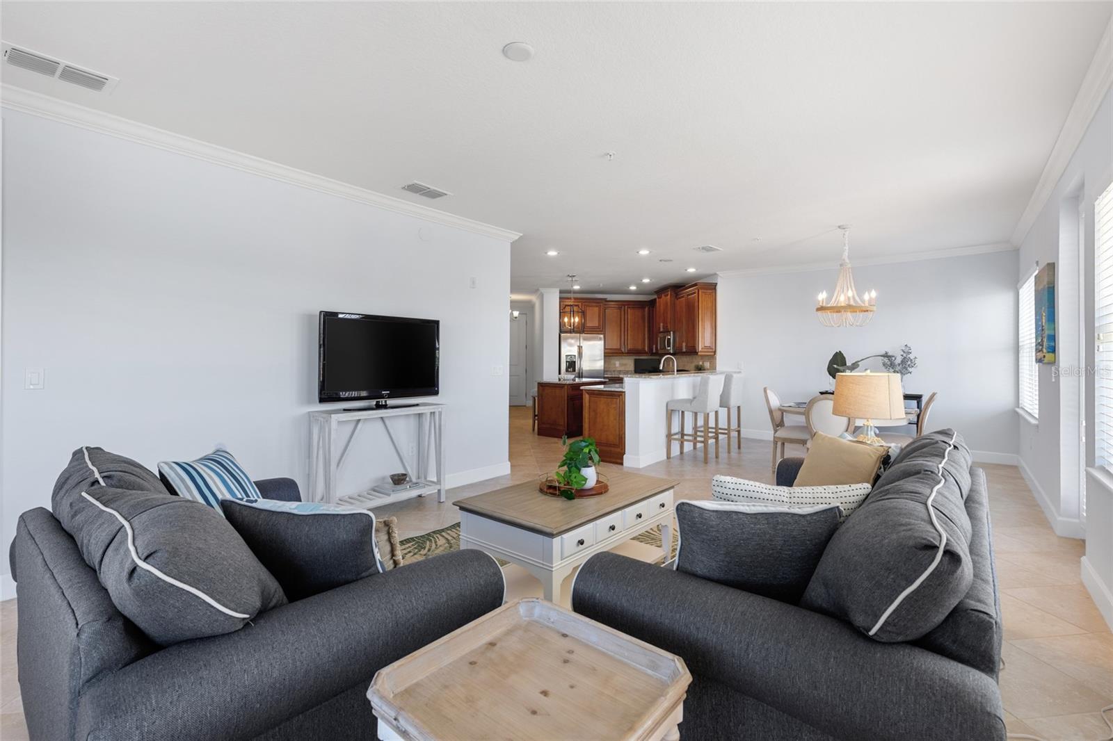 PALMA SOLA BAY CLUB PH 7 - Residential