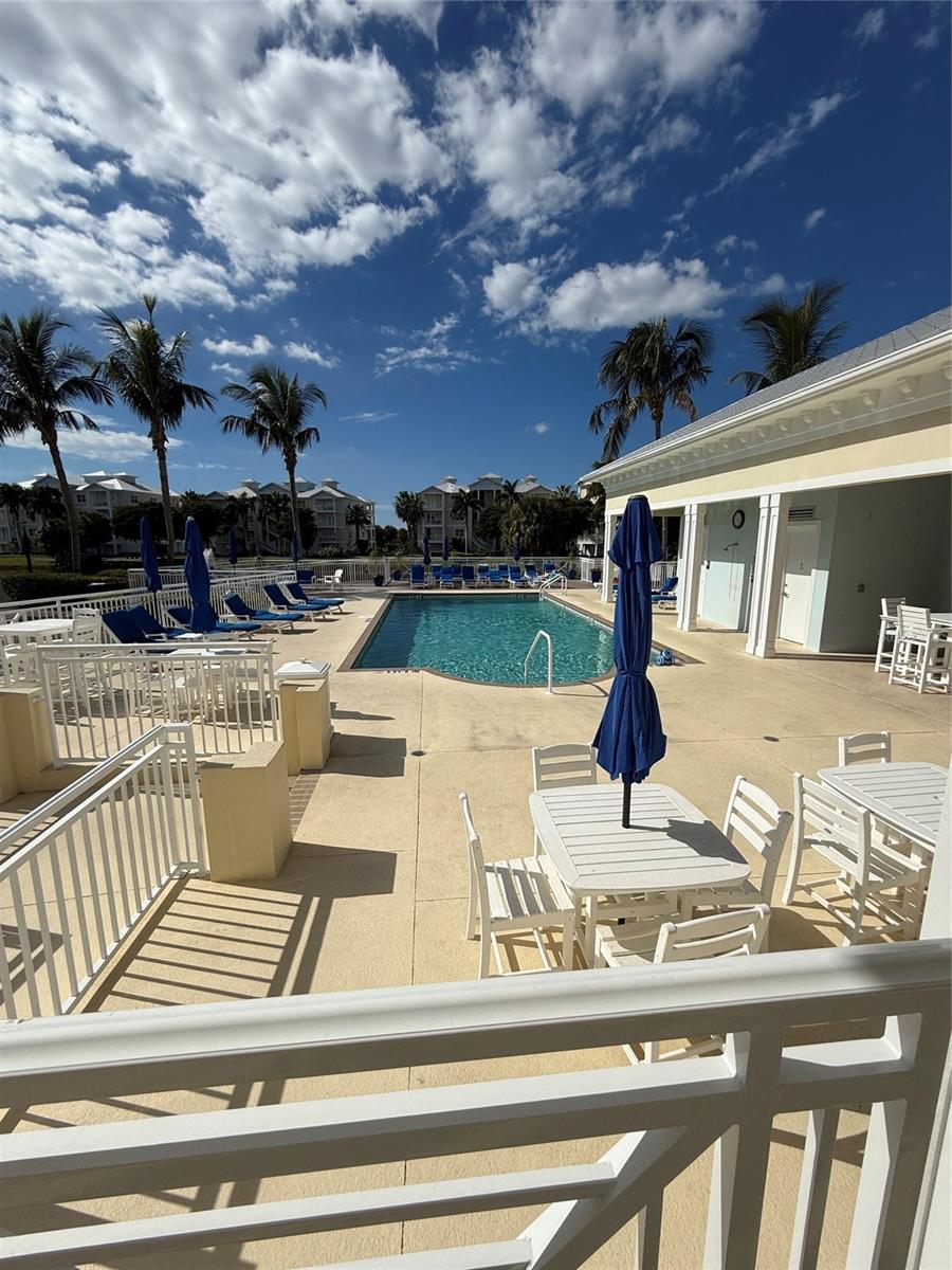 PALMA SOLA BAY CLUB PH 7 - Residential