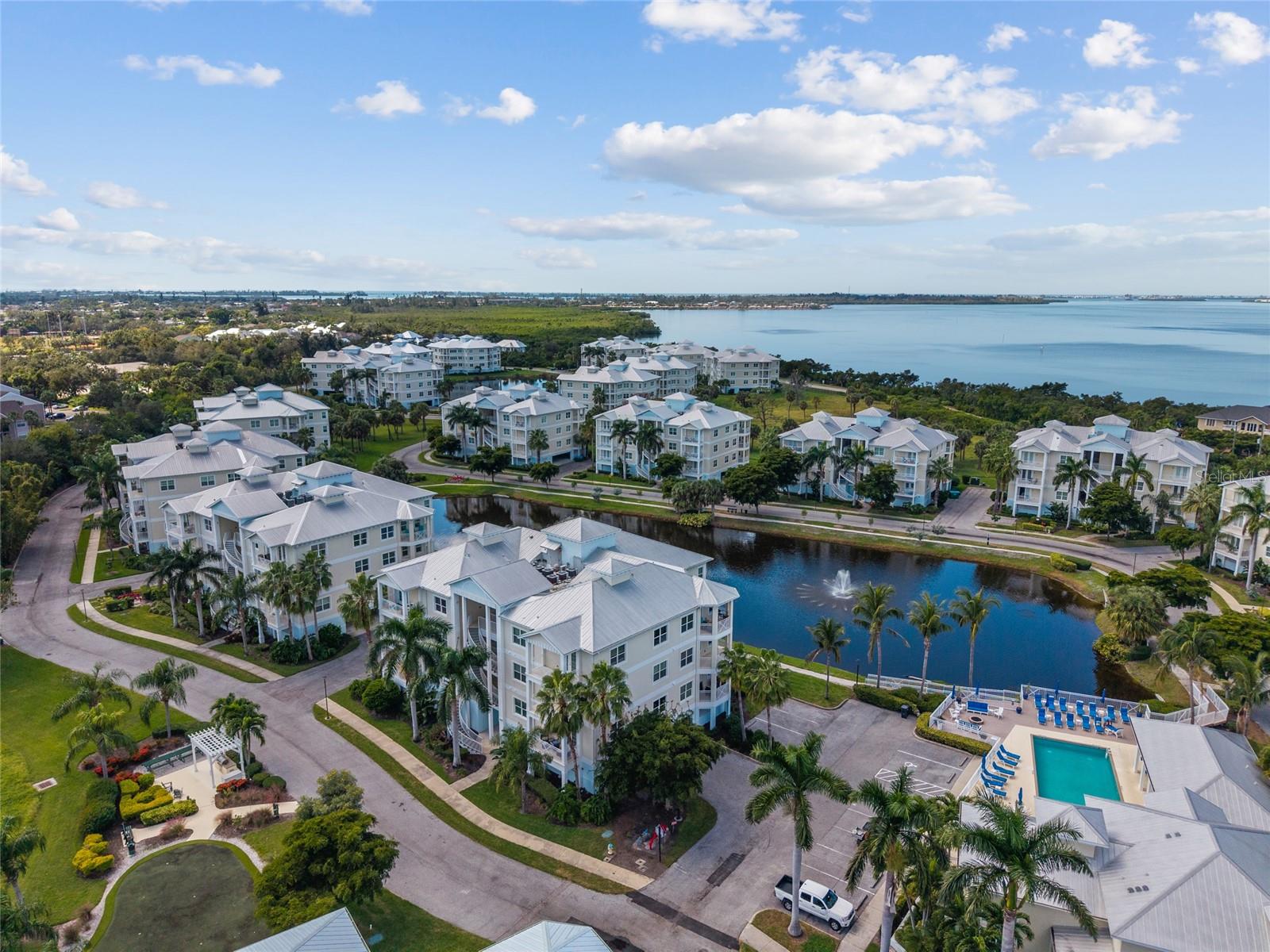 PALMA SOLA BAY CLUB PH 7 - Residential