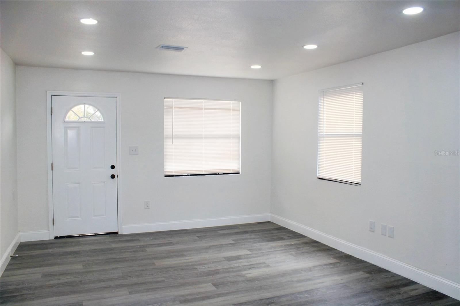 8308 ALLAMANDA AVENUE