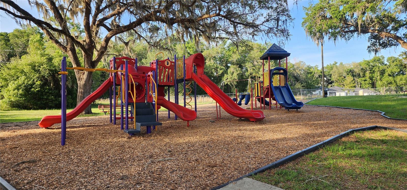 RAINBOW LAKES ESTATE - Land