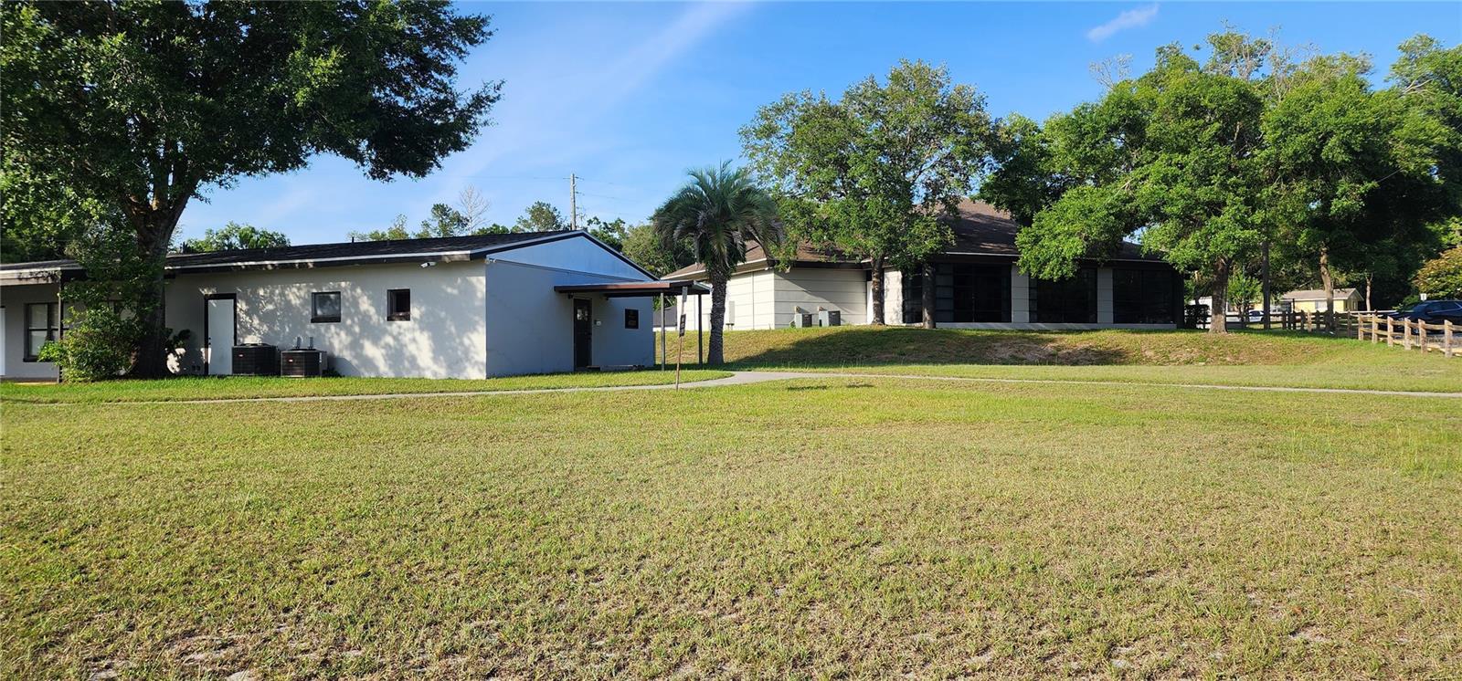 RAINBOW LAKES ESTATE - Land