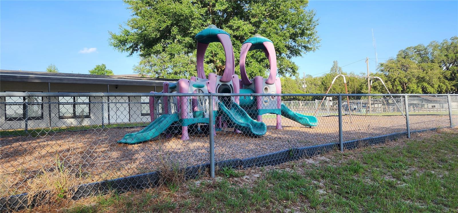 RAINBOW LAKES ESTATE - Land