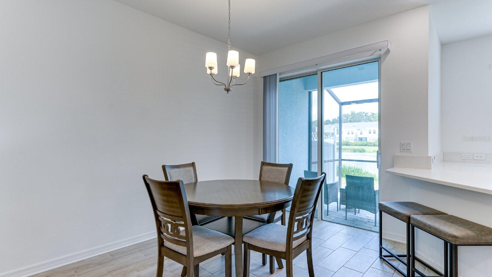 SIENNA PARK TWNHMS/UNIVERSITY - Residential Lease