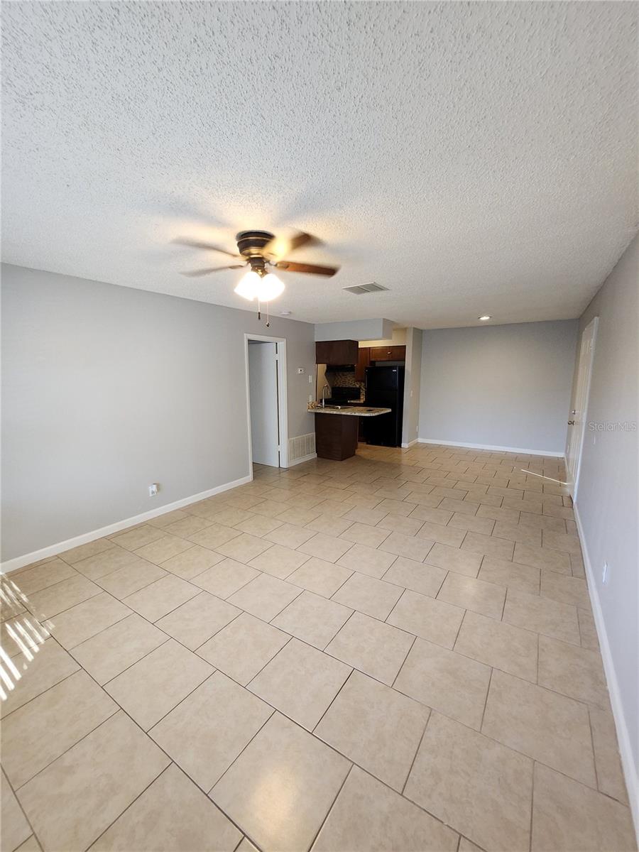 THE HAMPTONS AT BRANDON A CONDO - Residential Lease