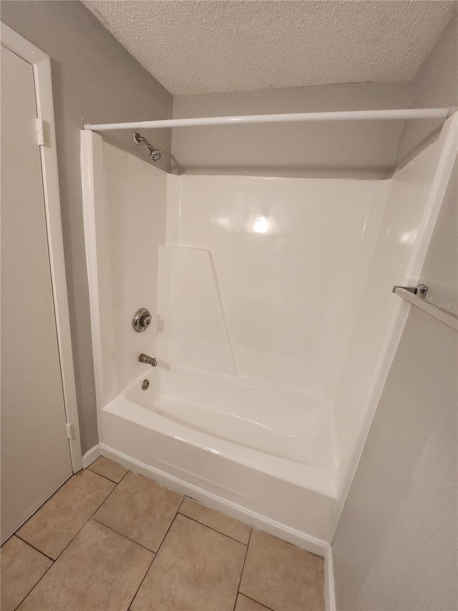 THE HAMPTONS AT BRANDON A CONDO - Residential Lease