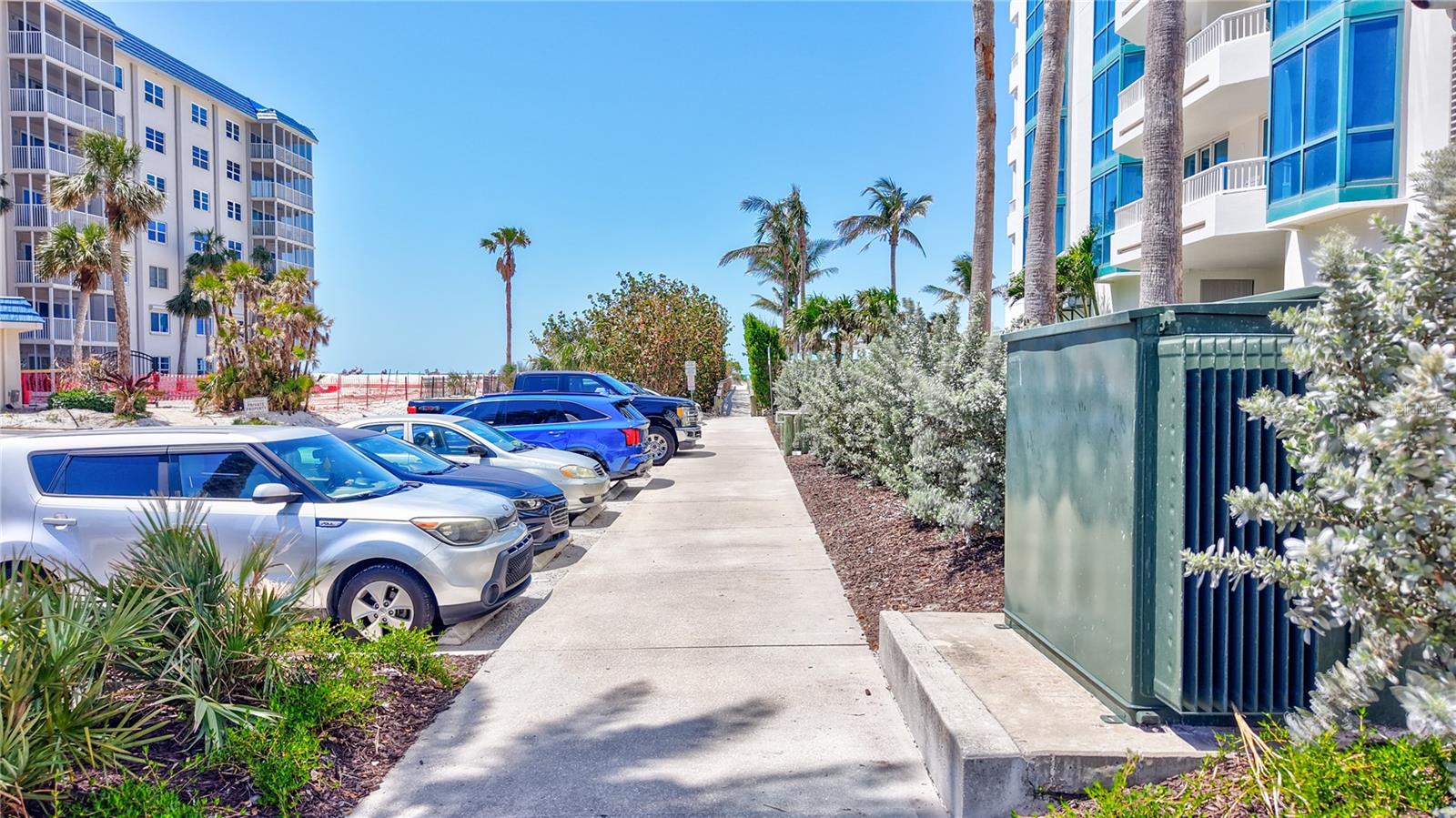 PRESIDENTIAL THE - Residential