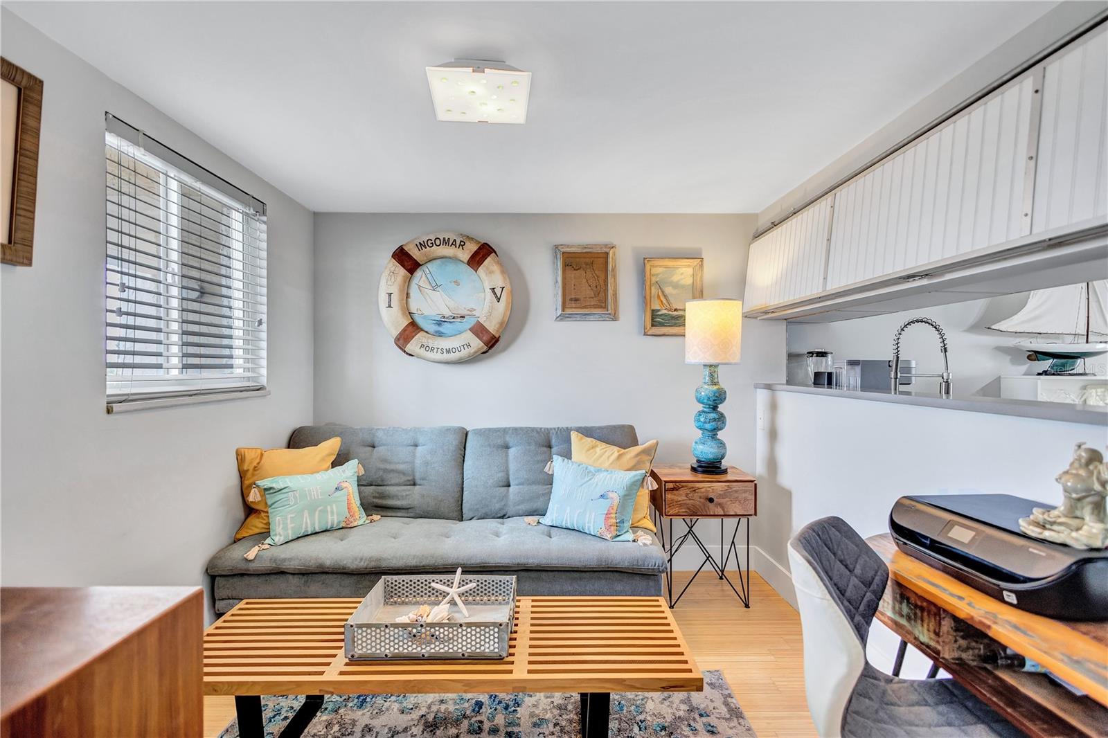 PRESIDENTIAL THE - Residential