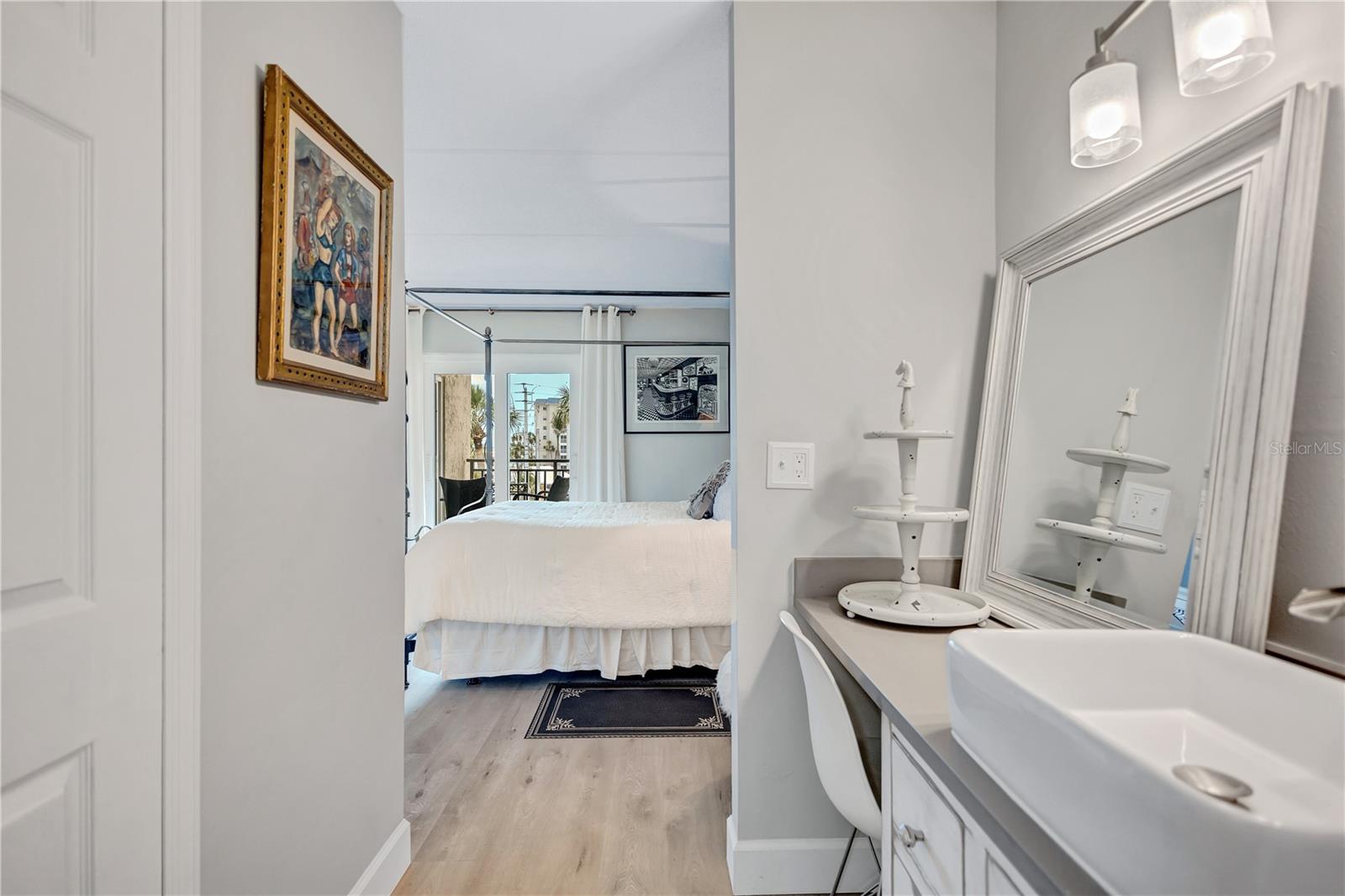 PRESIDENTIAL THE - Residential