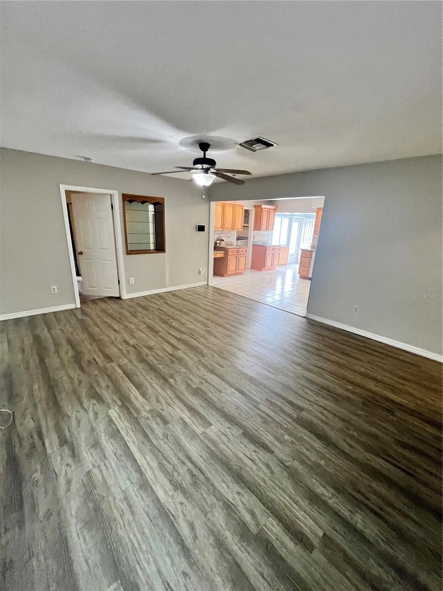 SPRING HILL - Residential