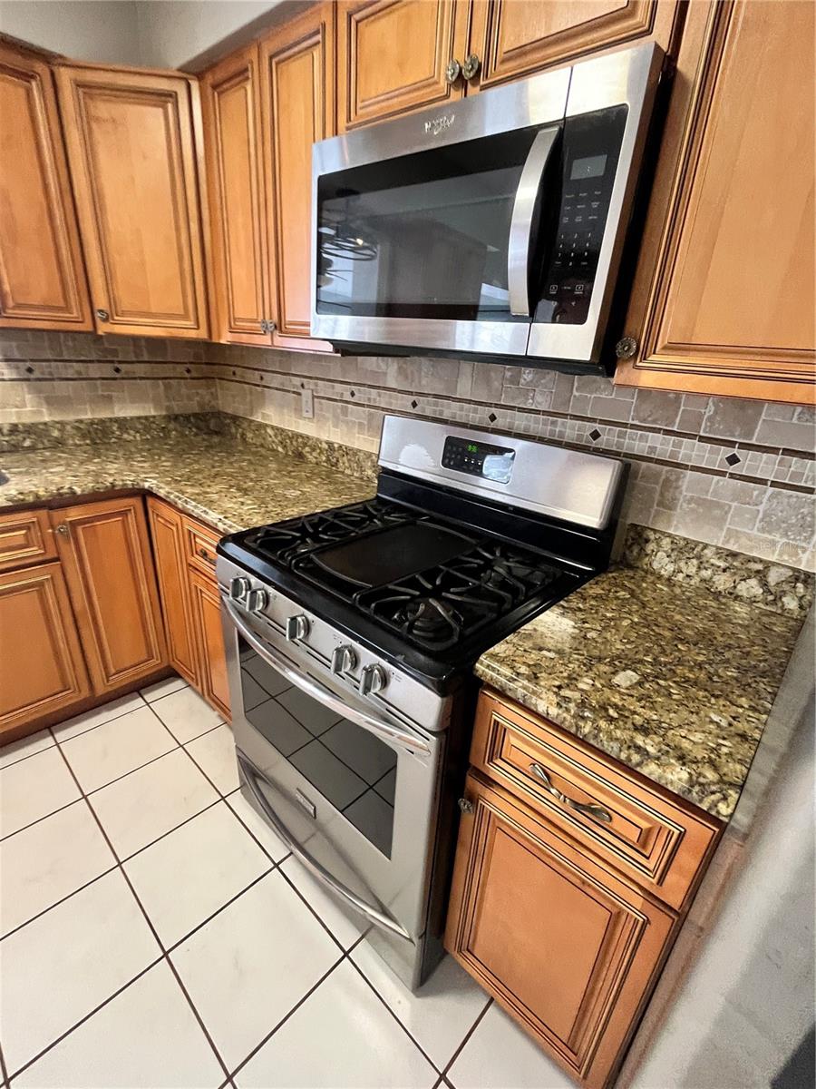 SPRING HILL - Residential