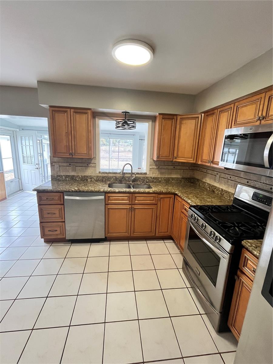 SPRING HILL - Residential