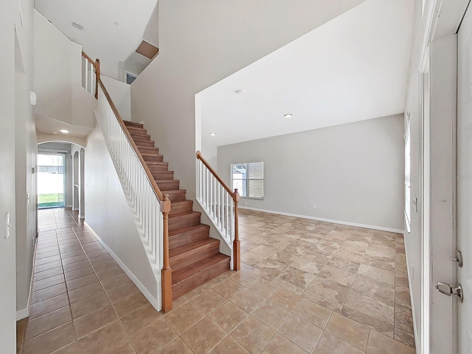 8427 CARRIAGE POINTE DRIVE, GIBSONTON, FL, 33534 3 8427 CARRIAGE POINTE DRIVE