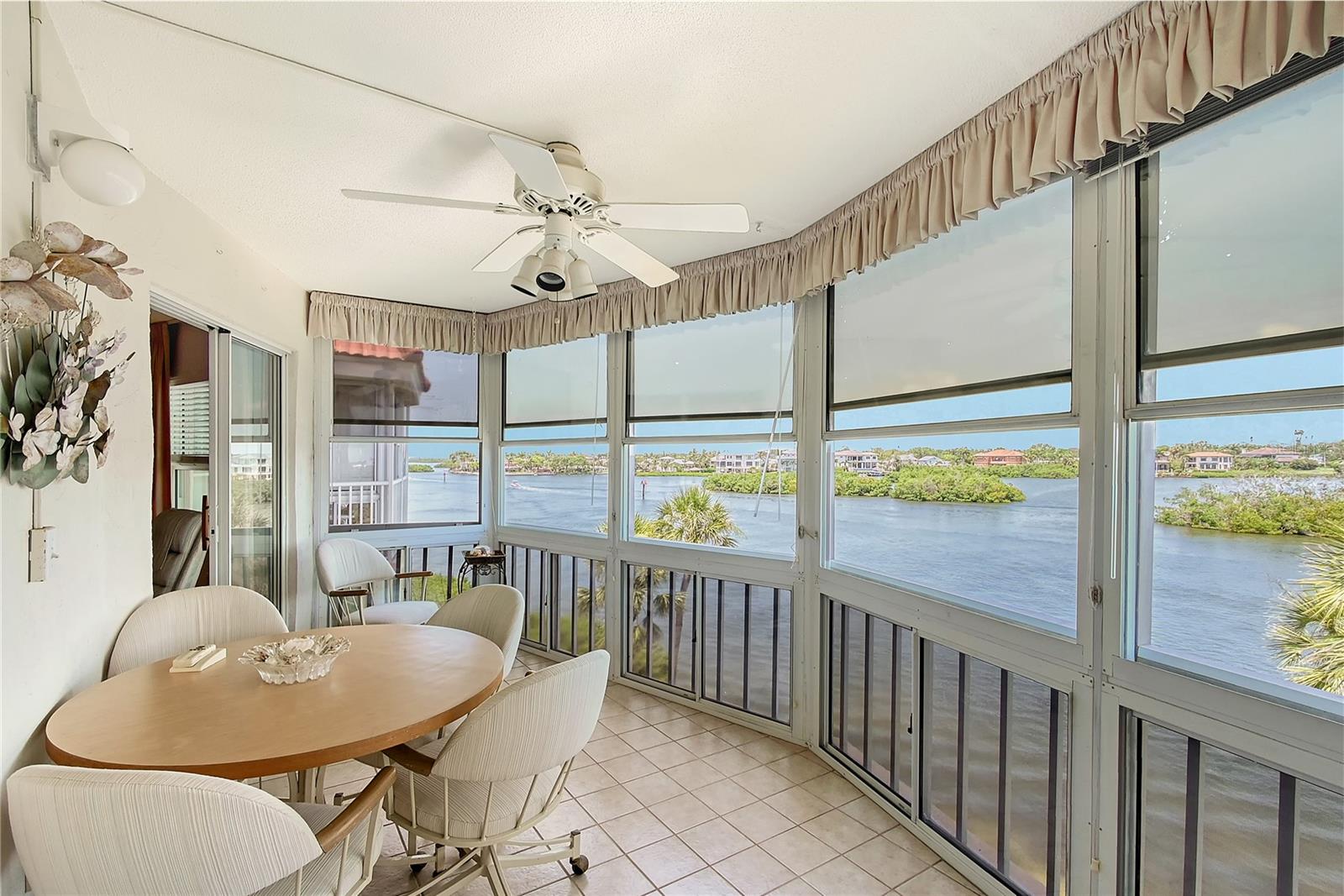 SIESTA HARBOR II - Residential
