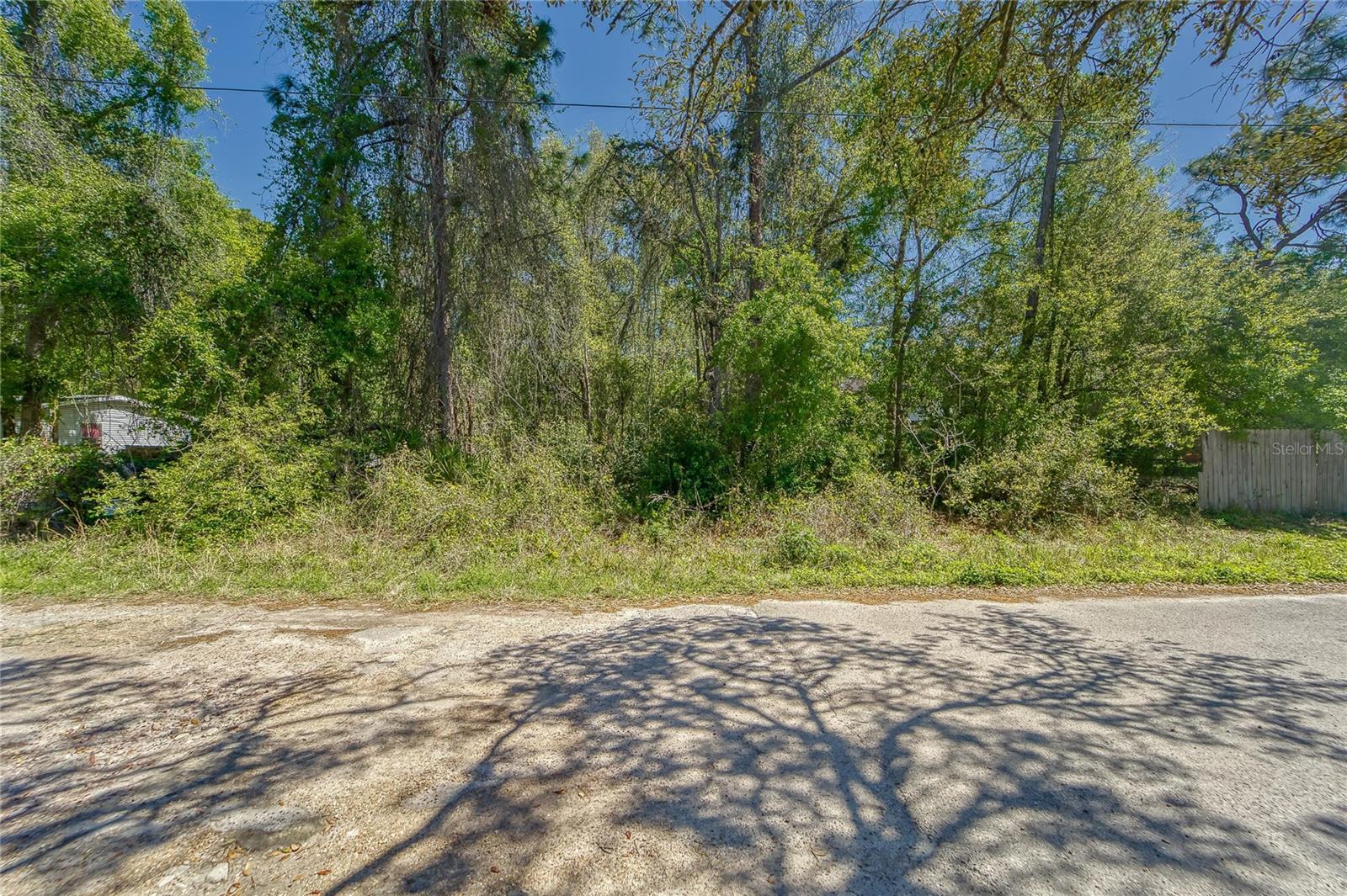 MOON LAKE ESTATES - Land
