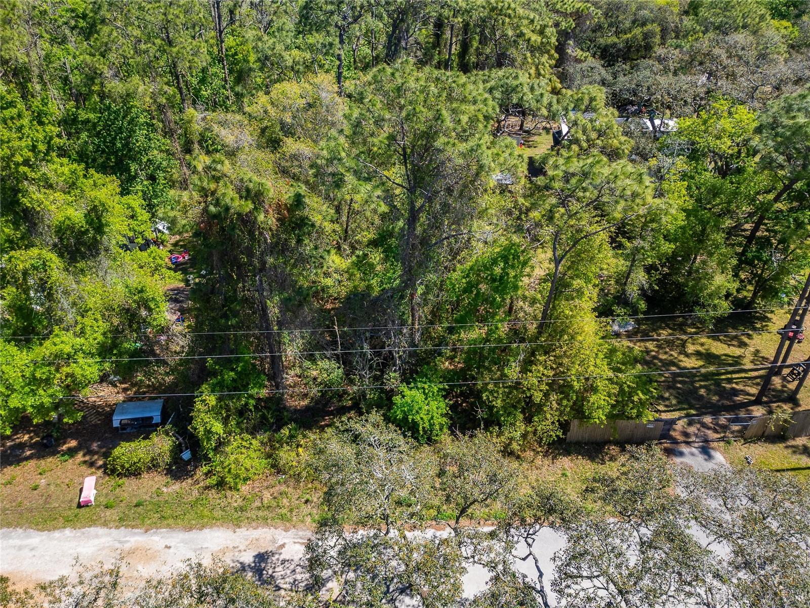 MOON LAKE ESTATES - Land