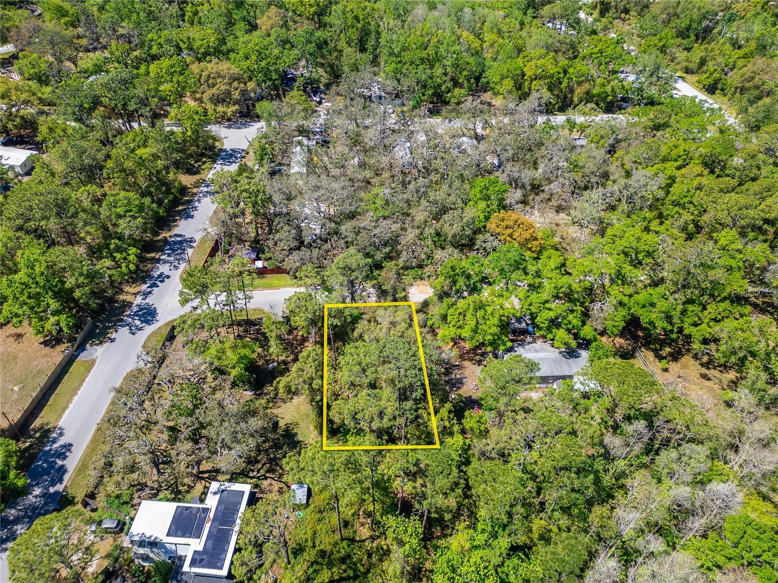 MOON LAKE ESTATES - Land