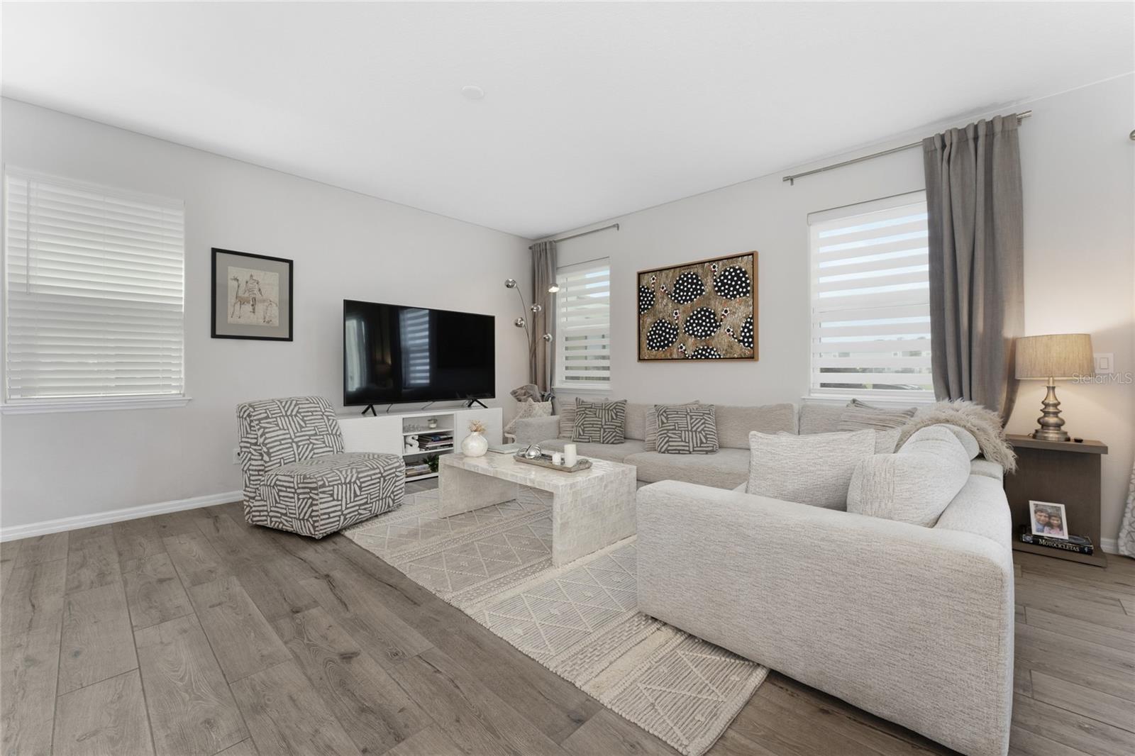 KENSINGTON RESERVE - Residential