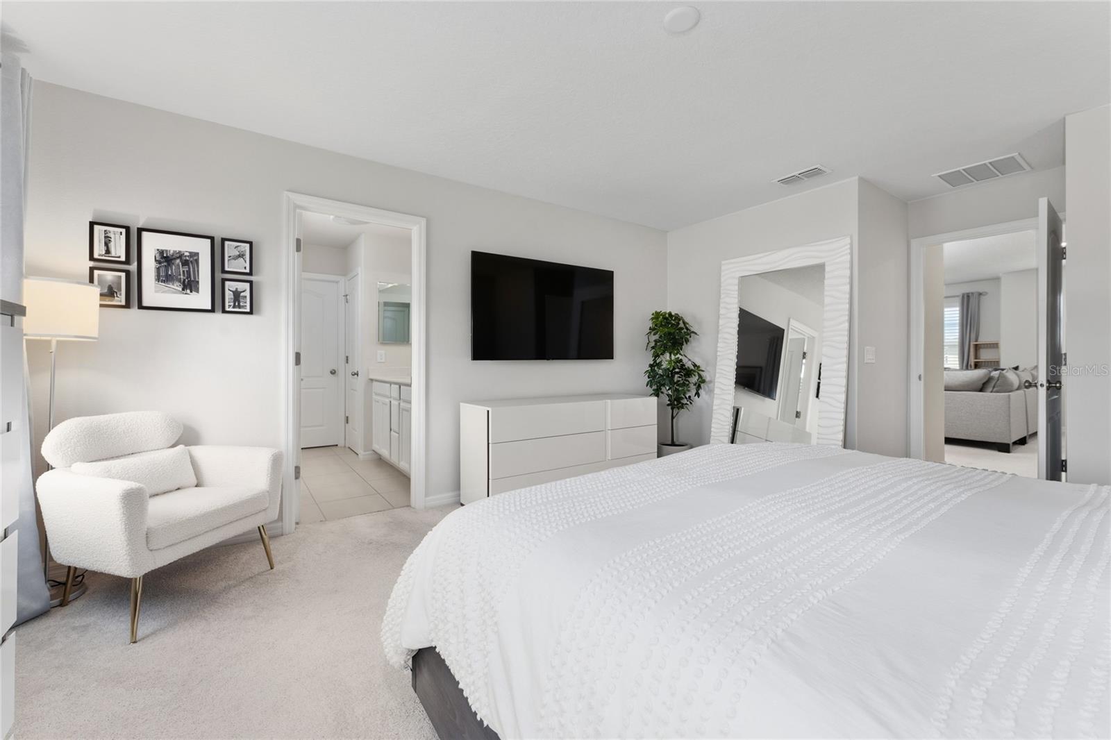 KENSINGTON RESERVE - Residential