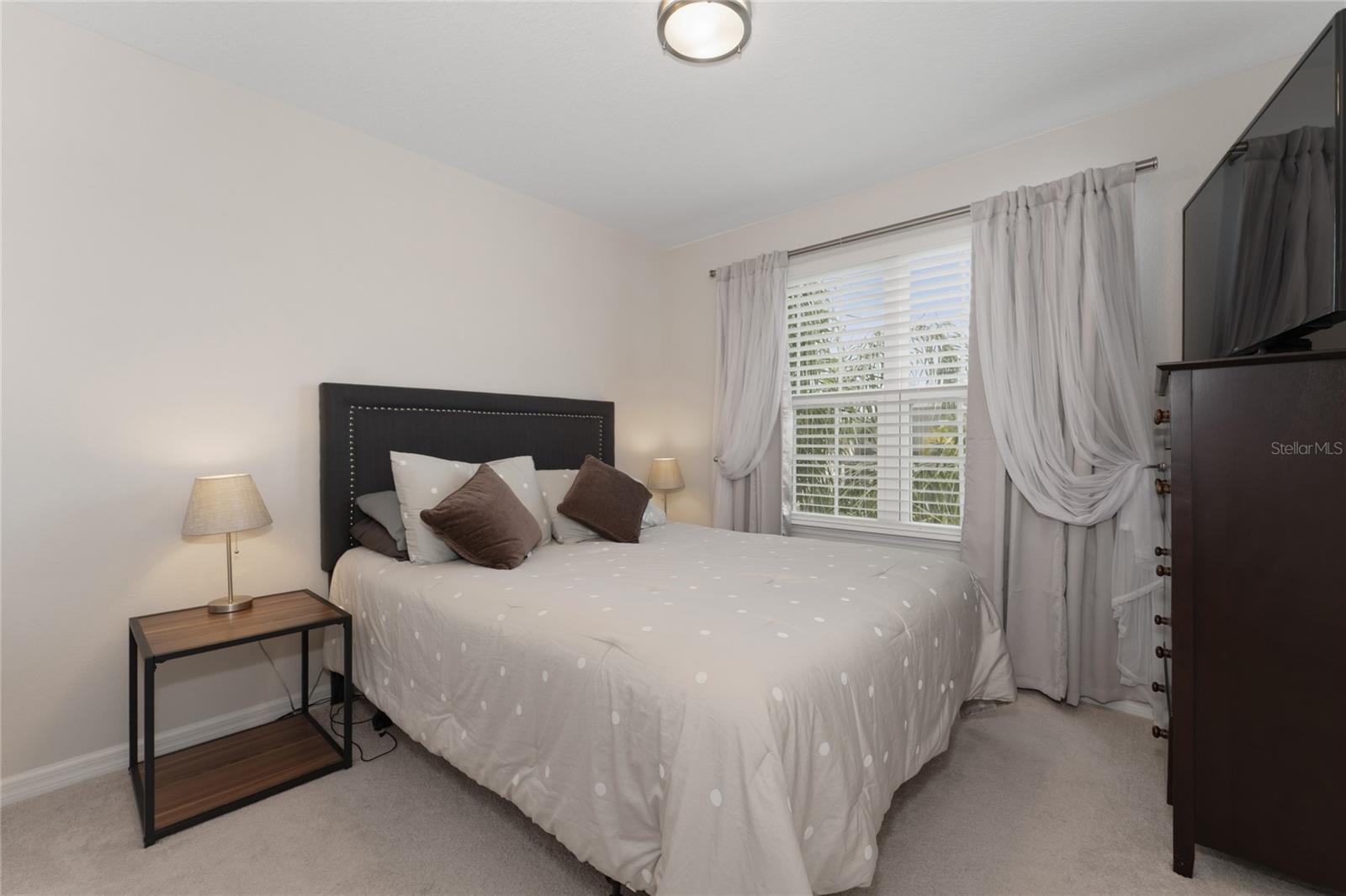 KENSINGTON RESERVE - Residential